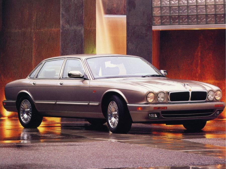  Jaguar Sovereign 1994 года  (фото 5 из 6)